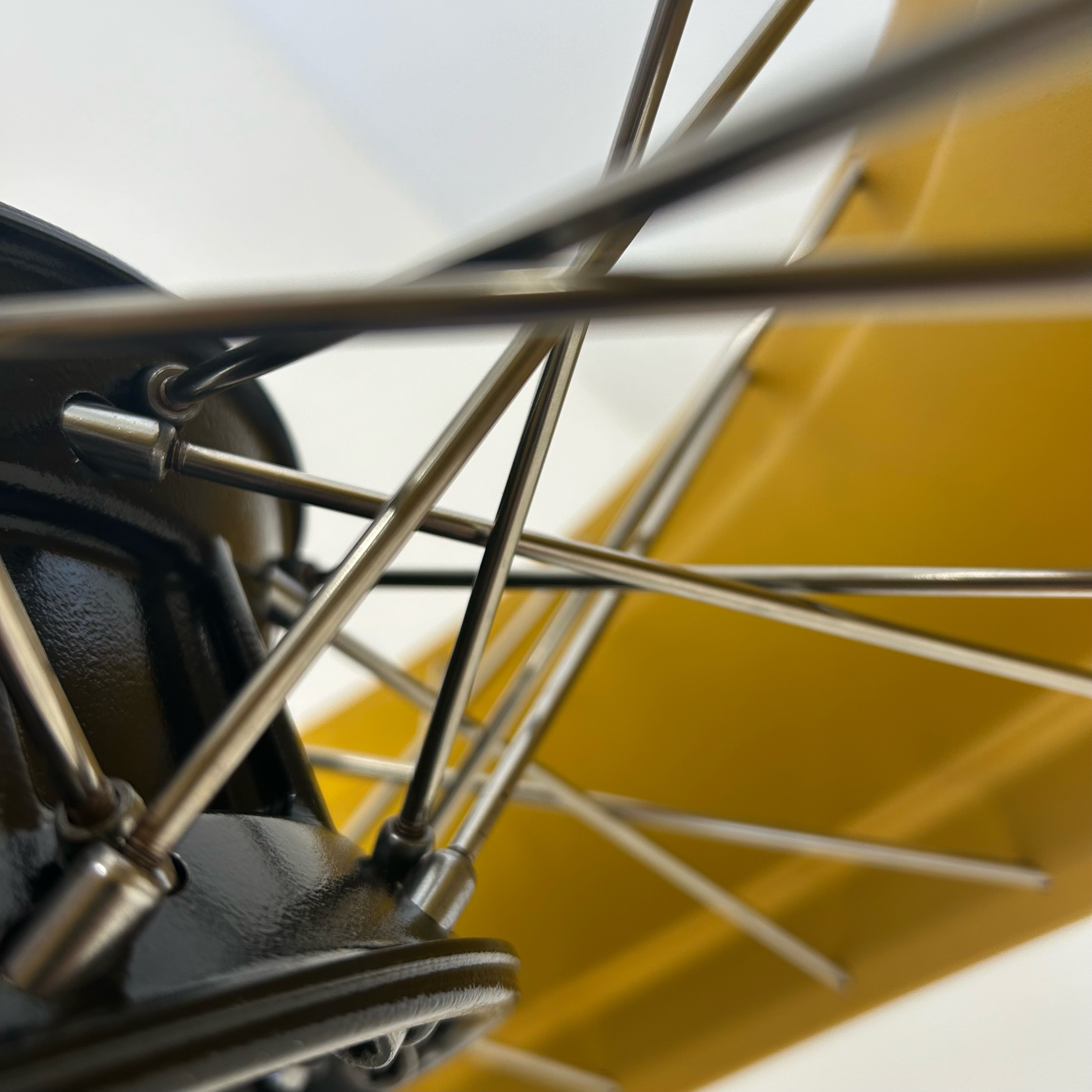 クロススポークタイプのチューブレスホイールについて｜株式会社オー